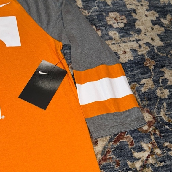 NWT Nike Tennessee Orange and Gray 3/4 Length Raglan Shirt Women’s Small - Picture 5 of 12